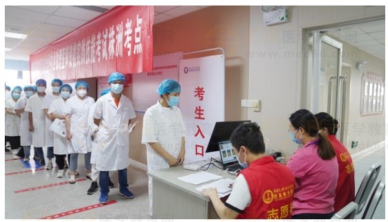 我院圓滿完成湖南省2023年鄉(xiāng)村全科執(zhí)業(yè)助理醫(yī)師資格實踐技能考試